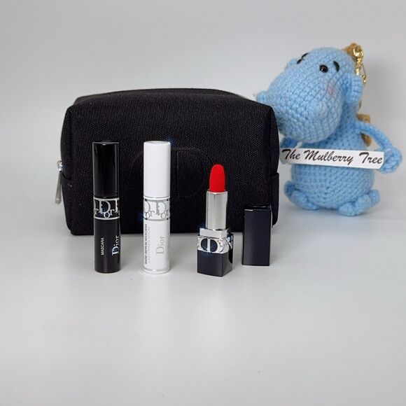 Dior Sample Set Mascara Volume & Base Serum 4ml Rouge Velvet 999 + Cosmetic Bag - Picture 1 of 9